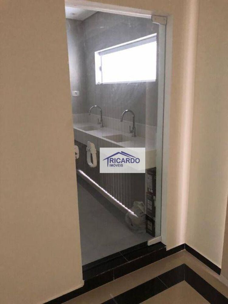 Sobrado à venda com 3 quartos, 200m² - Foto 6