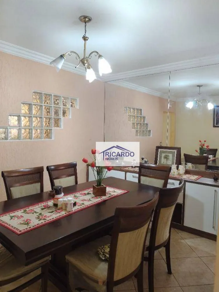 Casa, 3 quartos, 200 m² - Foto 1