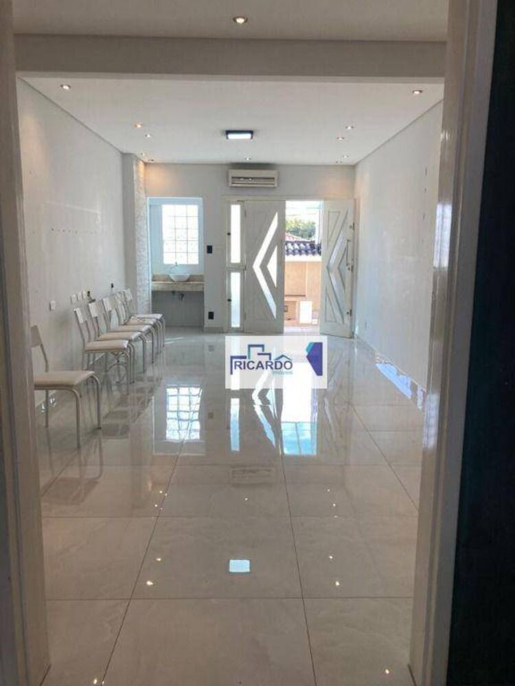 Casa à venda com 3 quartos, 250m² - Foto 4