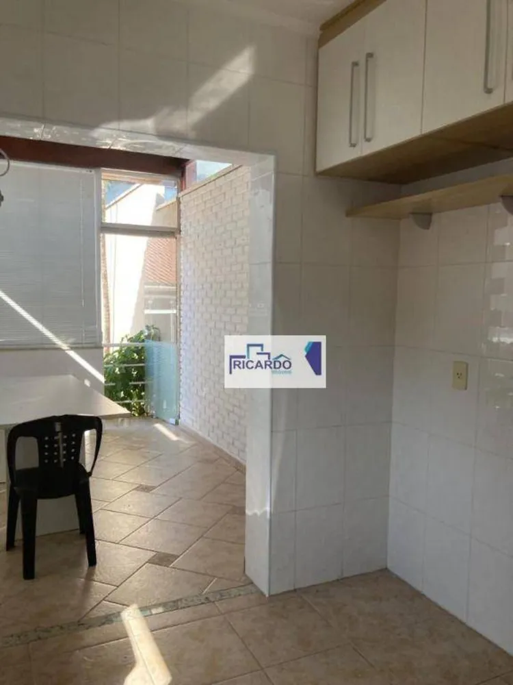 Casa, 3 quartos, 250 m² - Foto 13