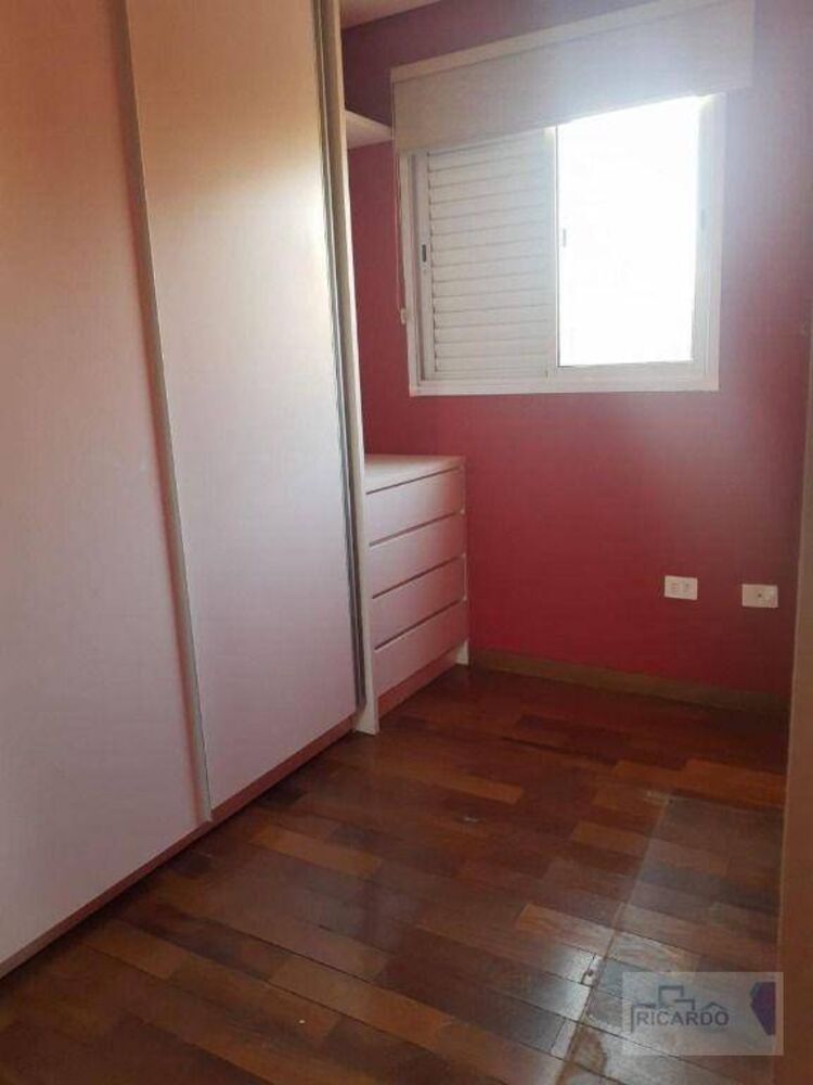 Apartamento à venda com 2 quartos, 68m² - Foto 4