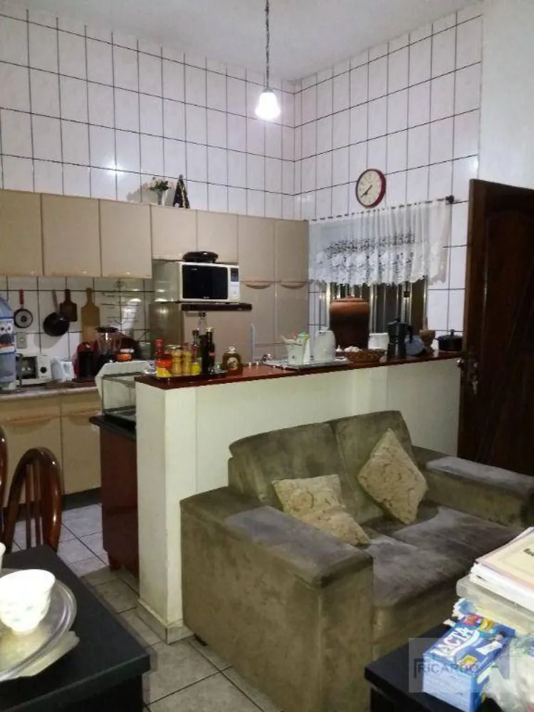 Casa, 3 quartos, 154 m² - Foto 2