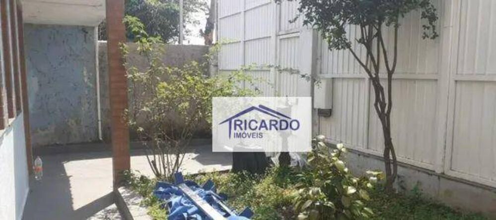 Sobrado à venda e aluguel, 200m² - Foto 1