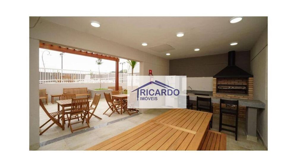 Apartamento à venda com 2 quartos, 42m² - Foto 8