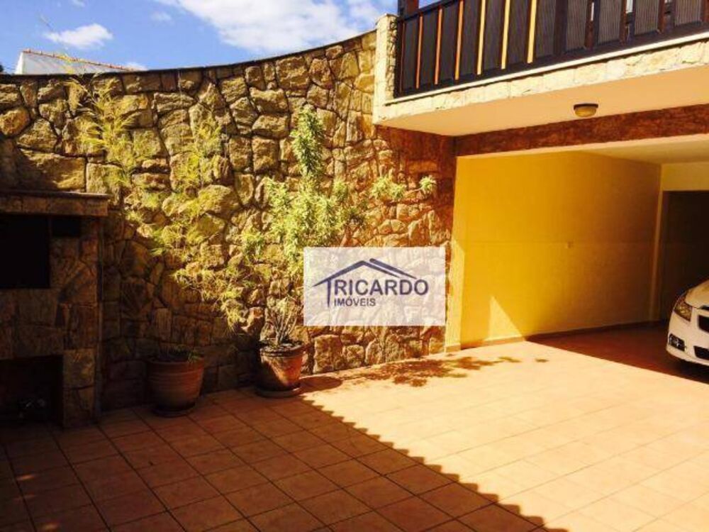 Sobrado, 3 quartos, 180 m² - Foto 1