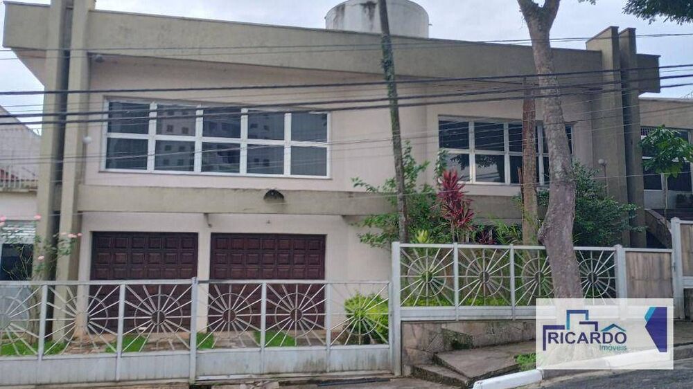 Sobrado, 4 quartos, 590 m² - Foto 1