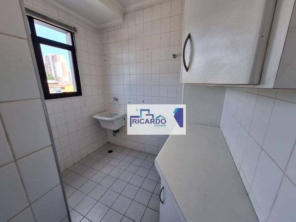 Apartamento para alugar com 3 quartos, 78m² - Foto 8
