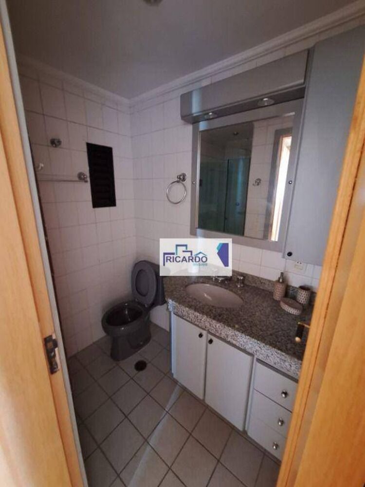 Apartamento para alugar com 3 quartos, 78m² - Foto 2