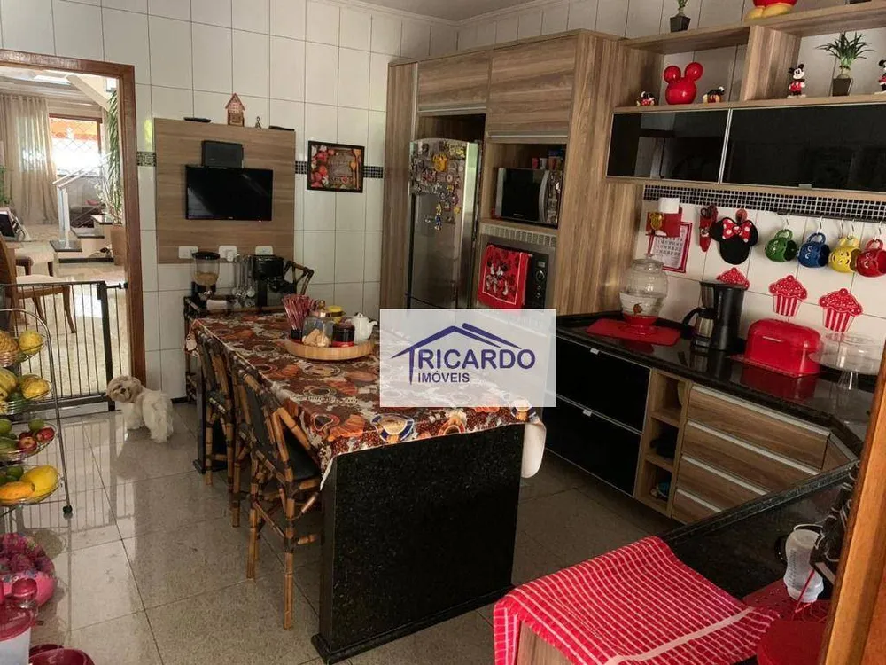 Sobrado, 4 quartos, 350 m² - Foto 2