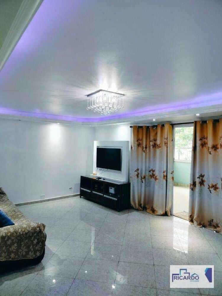 Sobrado à venda com 3 quartos, 272m² - Foto 1