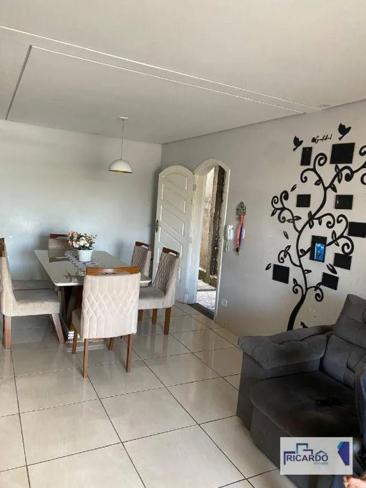Sobrado, 3 quartos, 250 m² - Foto 1