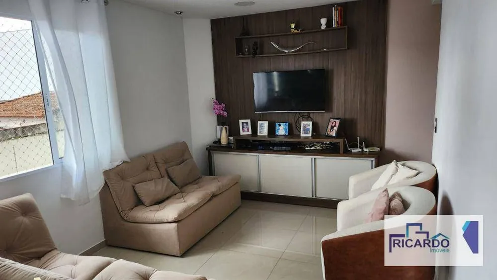 Sobrado, 3 quartos, 180 m² - Foto 1