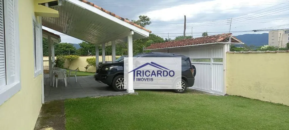 Casa, 3 quartos, 220 m² - Foto 1