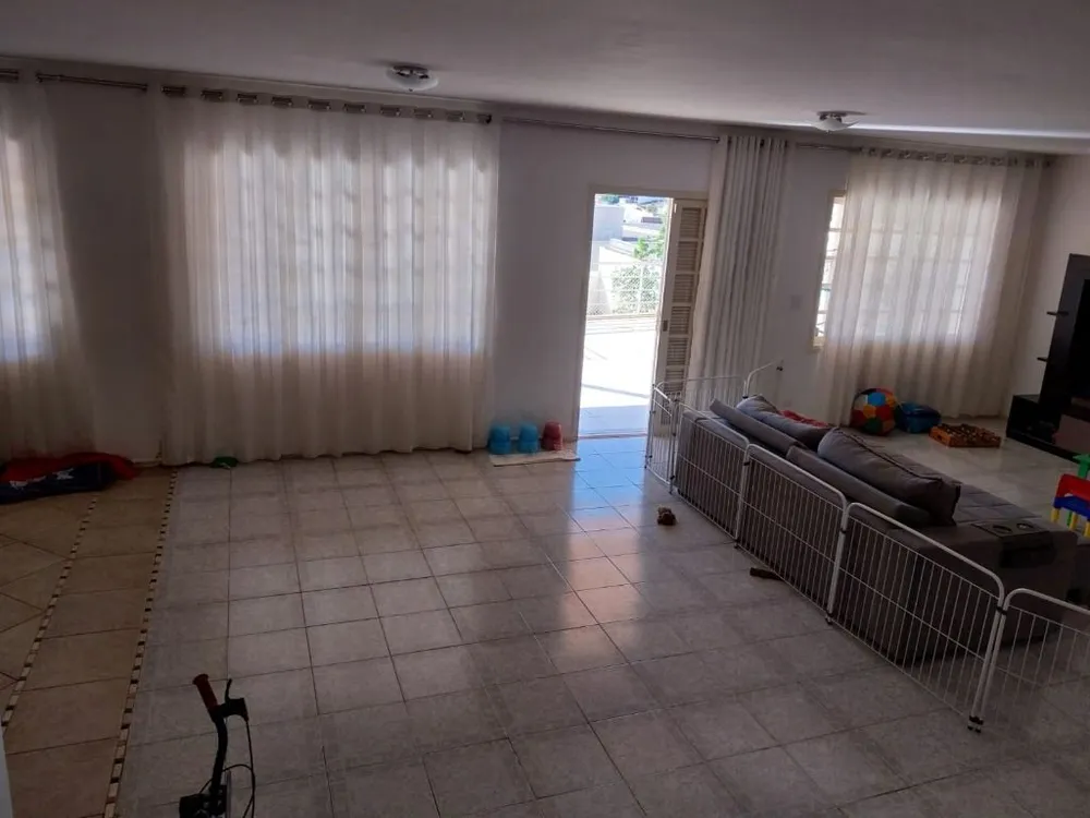 Casa, 3 quartos, 247 m² - Foto 8