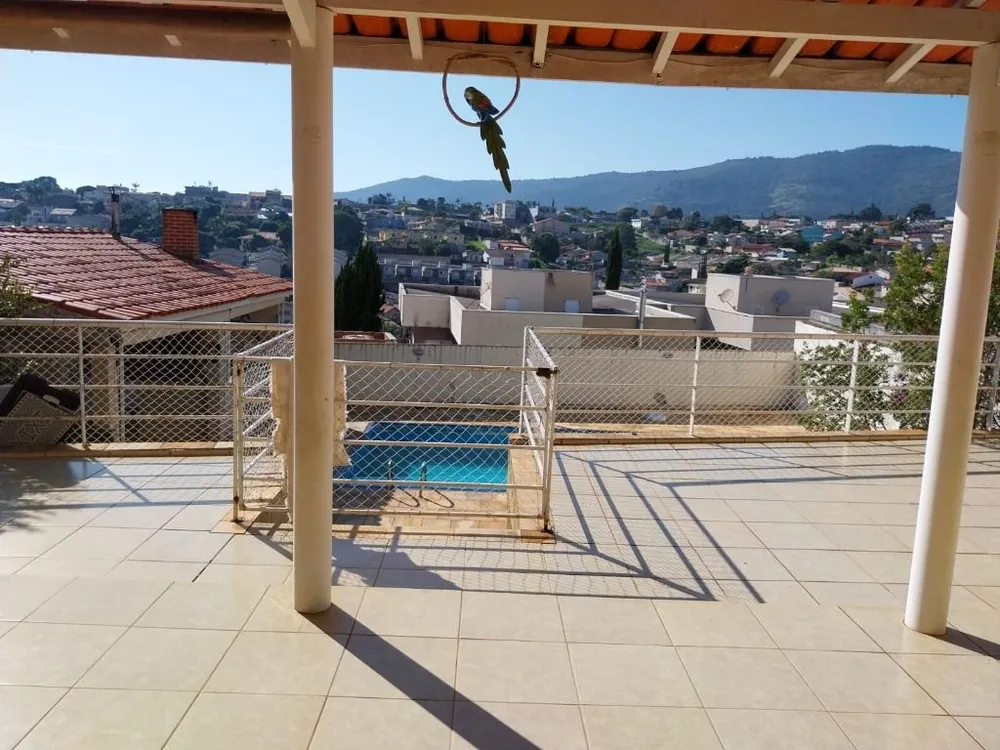 Casa, 3 quartos, 247 m² - Foto 3