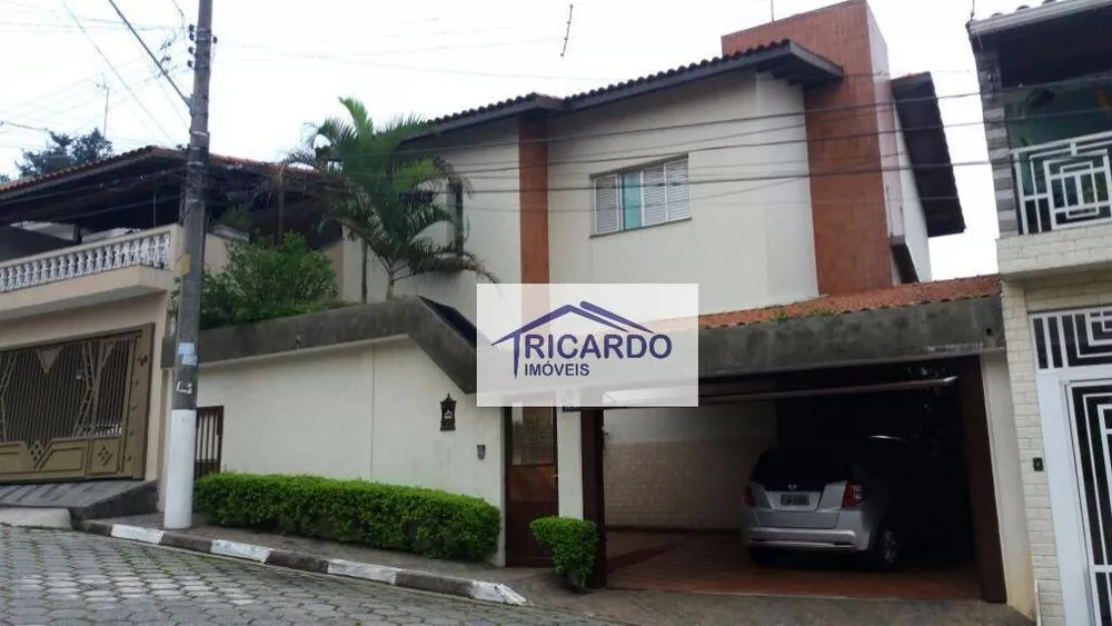 Sobrado, 3 quartos, 250 m² - Foto 1