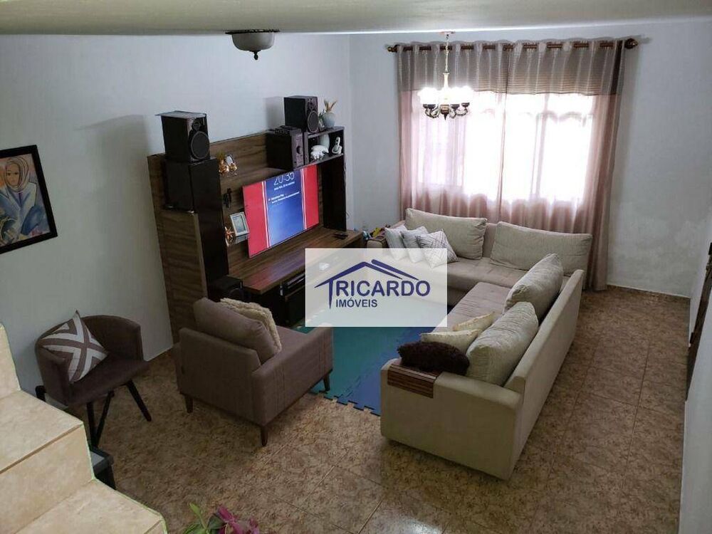 Sobrado, 4 quartos, 240 m² - Foto 1