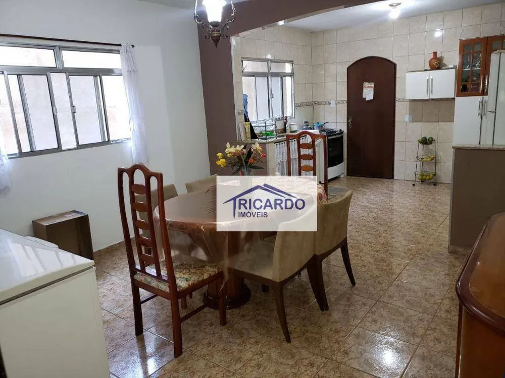 Sobrado, 4 quartos, 240 m² - Foto 5