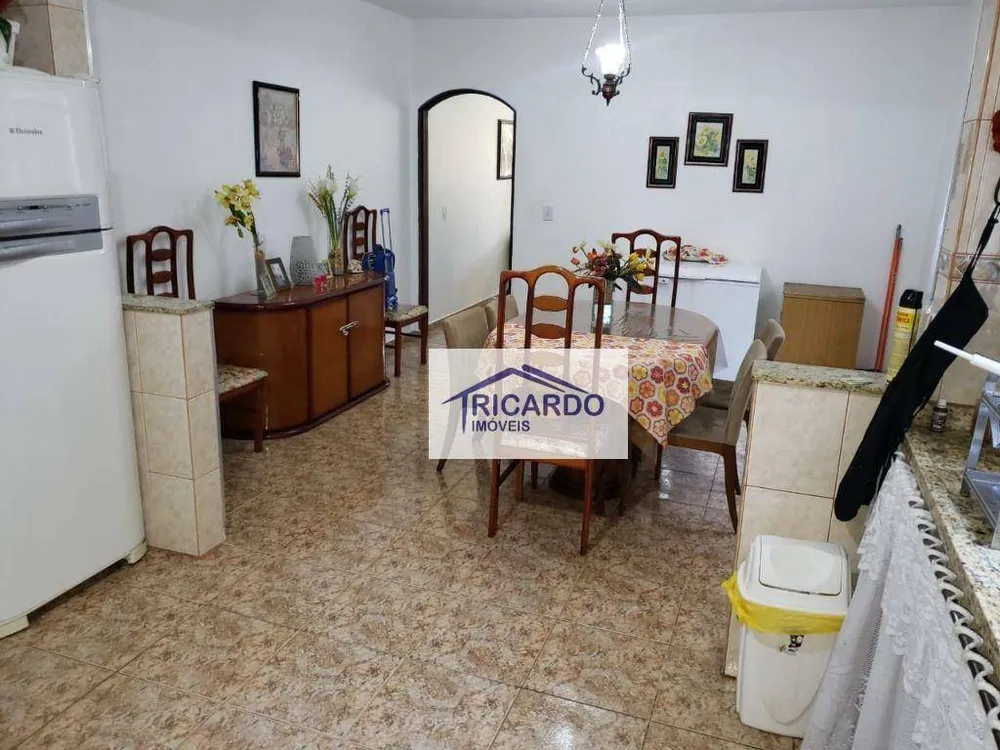 Sobrado, 4 quartos, 240 m² - Foto 6