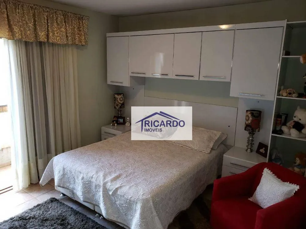 Sobrado, 4 quartos, 240 m² - Foto 8
