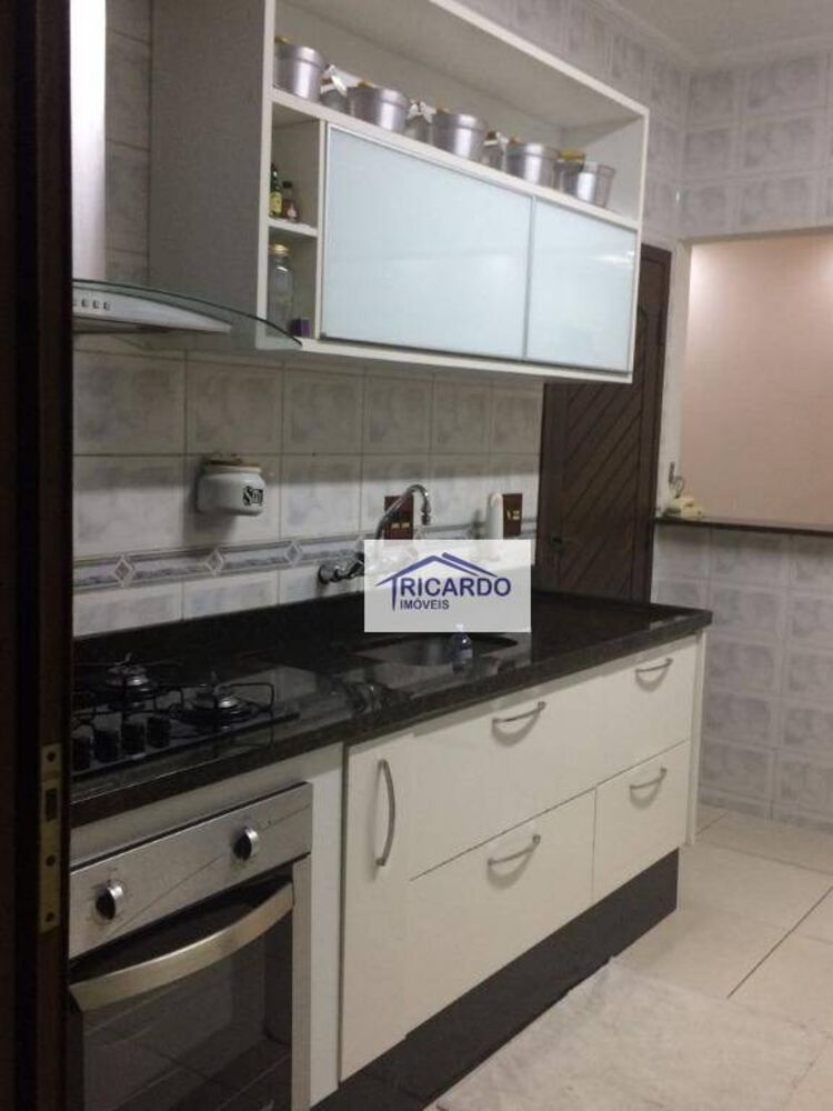 Sobrado, 3 quartos, 200 m² - Foto 2