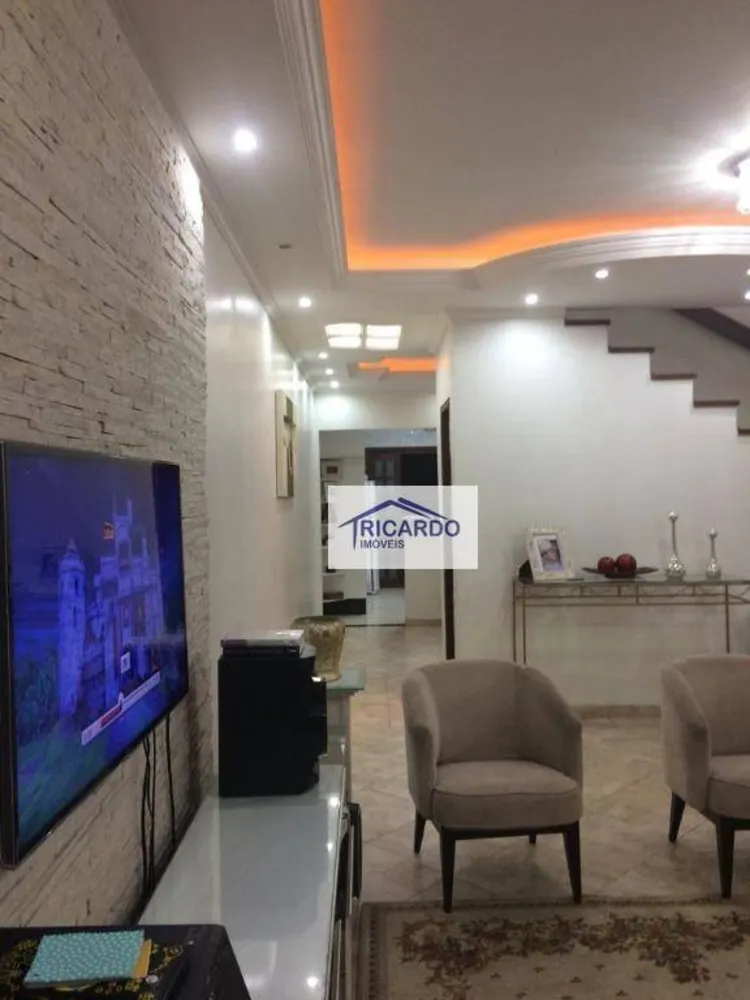 Sobrado, 3 quartos, 200 m² - Foto 2