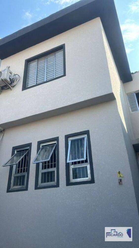 Sobrado, 4 quartos, 220 m² - Foto 2