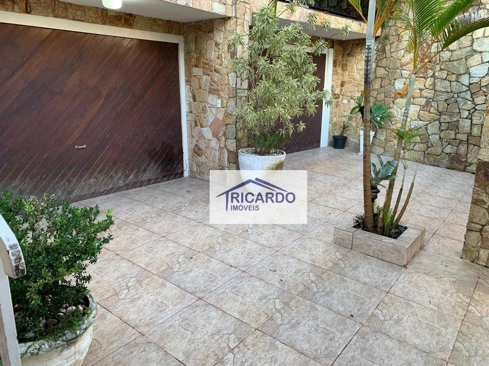 Sobrado, 4 quartos, 600 m² - Foto 16