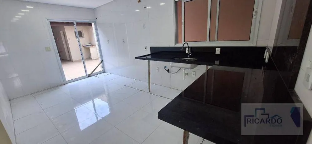 Sobrado, 4 quartos, 277 m² - Foto 2