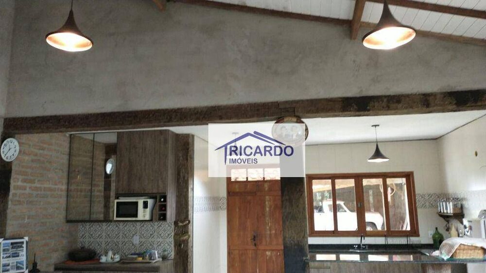 Chácara à venda com 3 quartos, 260m² - Foto 3