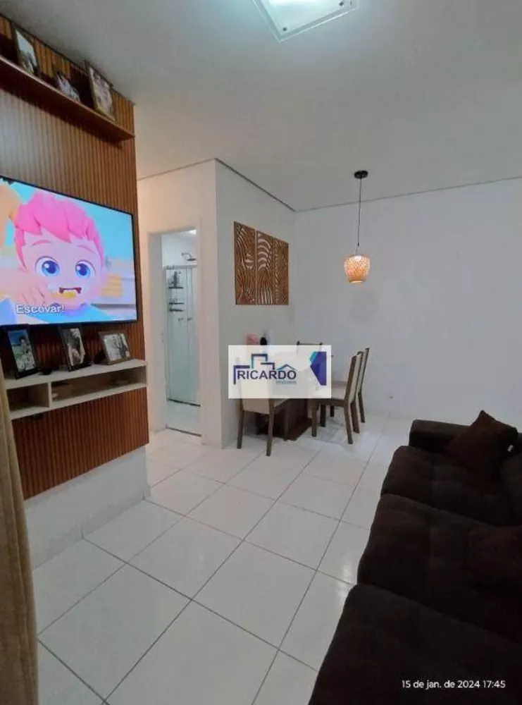 Apartamento à venda com 3 quartos, 73m² - Foto 2