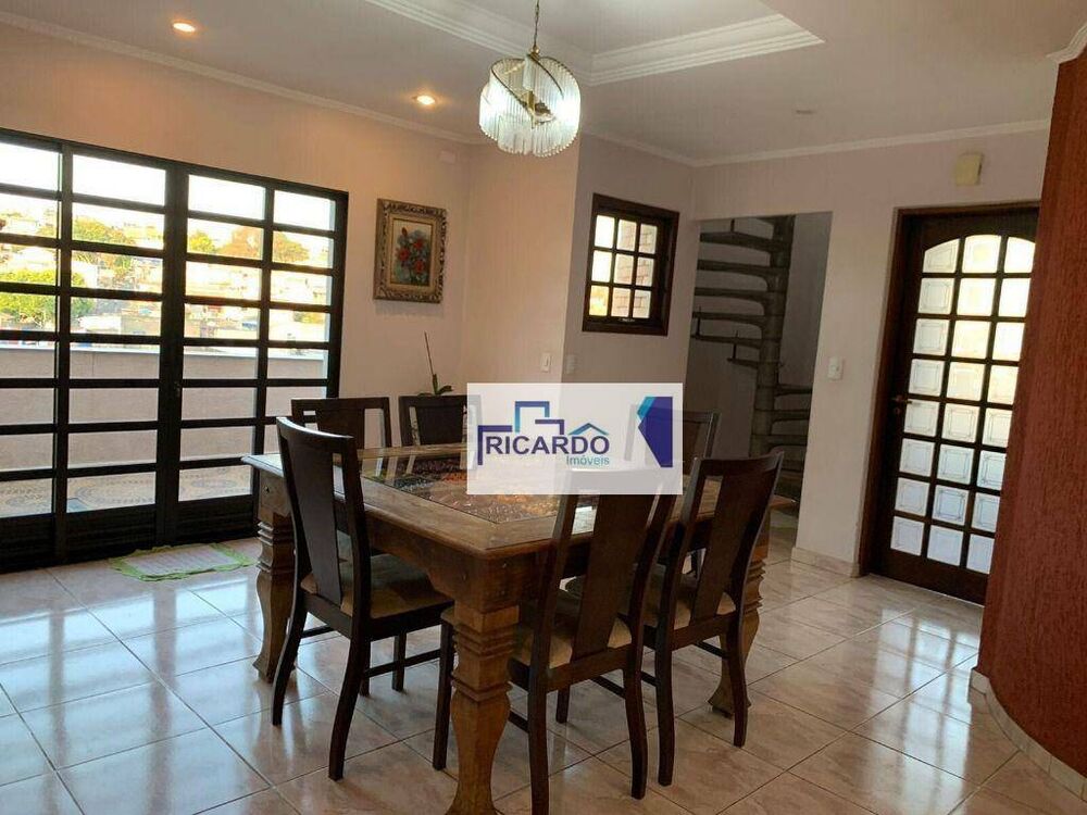 Sobrado, 3 quartos, 287 m² - Foto 8