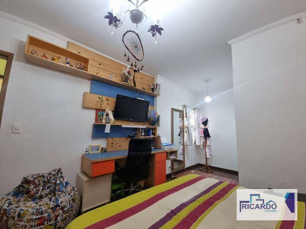 Casa, 2 quartos, 200 m² - Foto 1