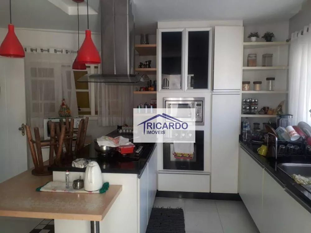 Sobrado, 4 quartos, 585 m² - Foto 5