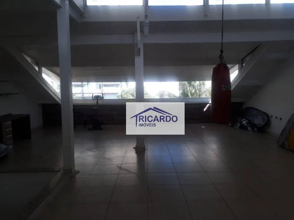 Sobrado, 4 quartos, 585 m² - Foto 17