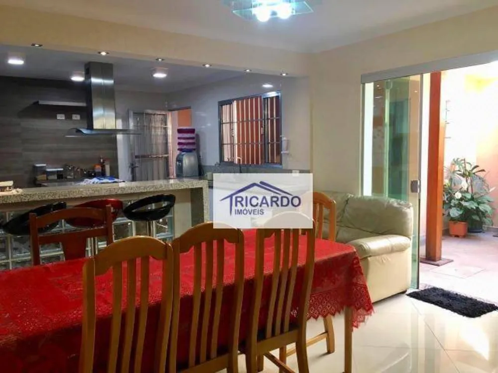 Casa, 3 quartos, 200 m² - Foto 11