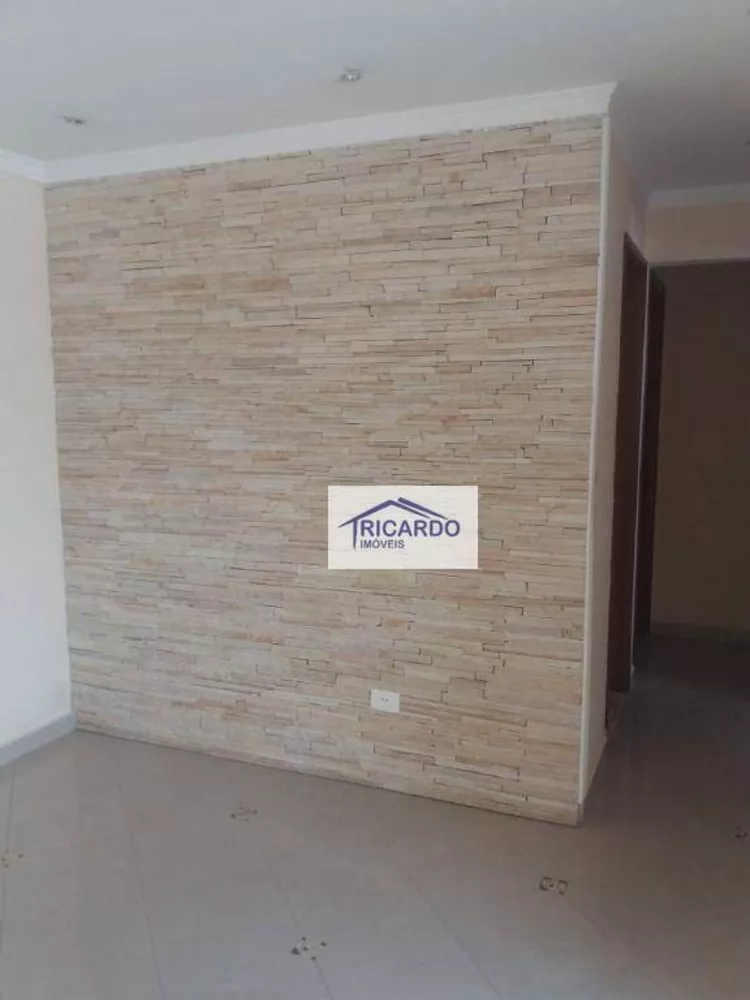 Apartamento à venda com 3 quartos, 77m² - Foto 3