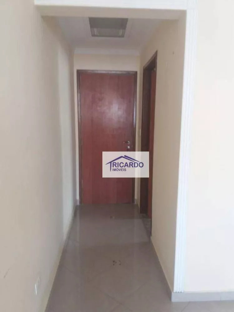 Apartamento à venda com 3 quartos, 77m² - Foto 4