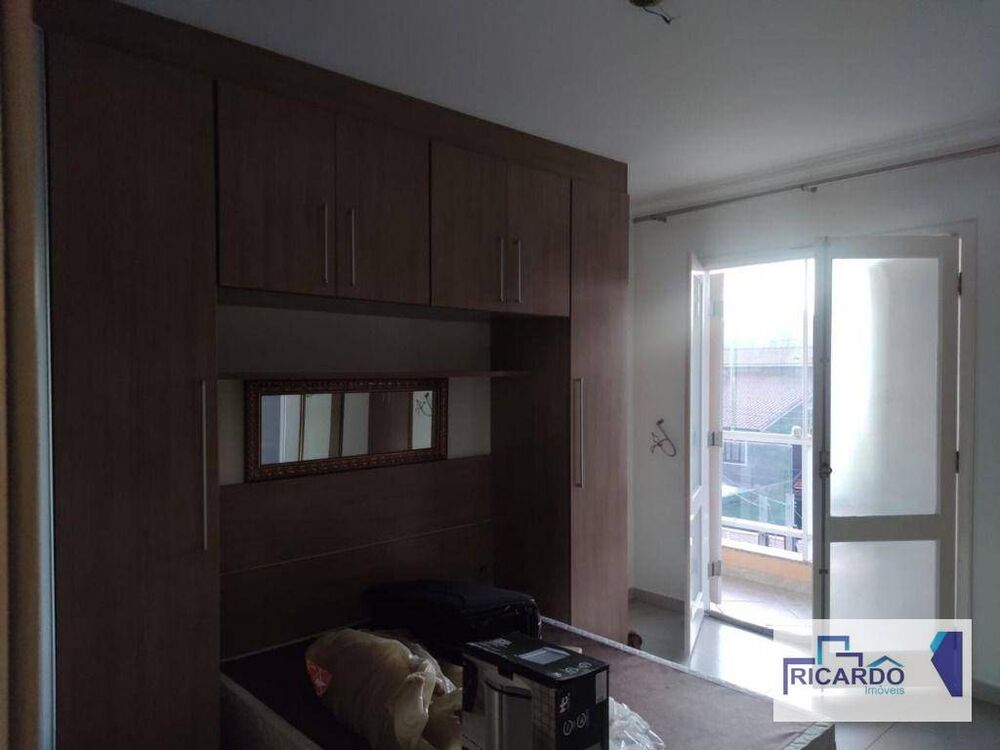 Sobrado à venda com 3 quartos, 182m² - Foto 1