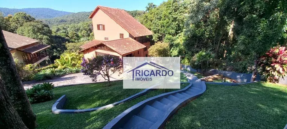 Sobrado, 4 quartos, 428 m² - Foto 1