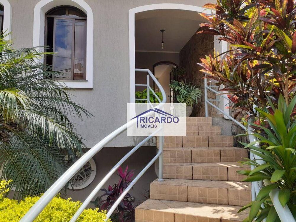 Casa, 3 quartos, 398 m² - Foto 1