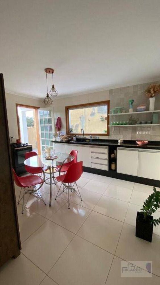 Sobrado, 2 quartos, 200 m² - Foto 4