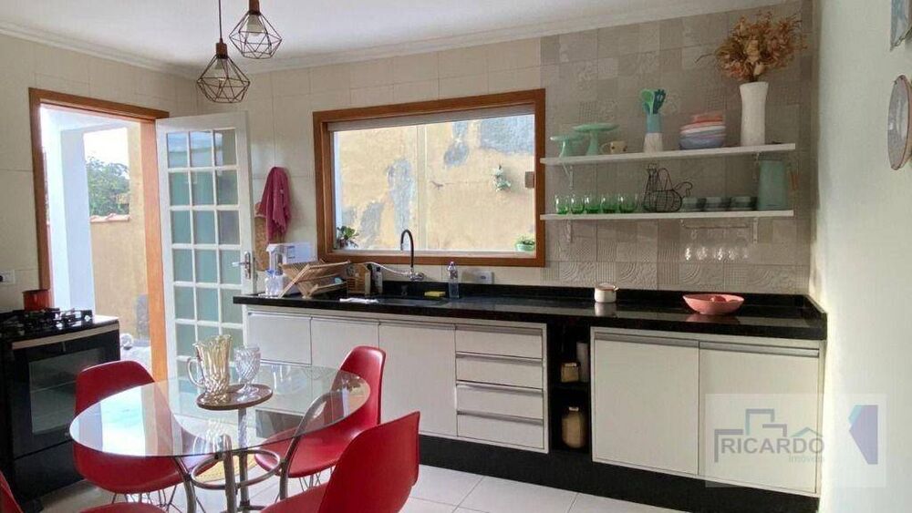 Sobrado, 2 quartos, 200 m² - Foto 3