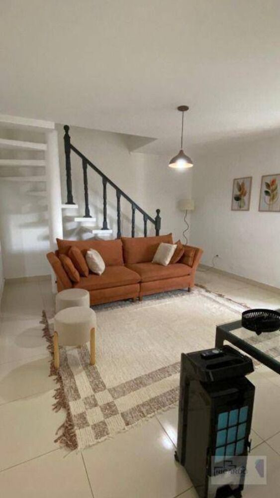 Sobrado, 2 quartos, 200 m² - Foto 1