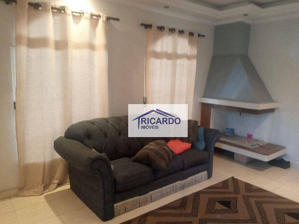 Sobrado à venda com 4 quartos, 153m² - Foto 1