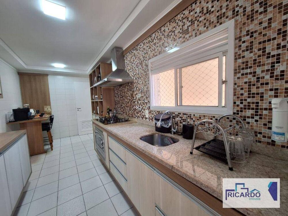 Apartamento à venda com 3 quartos, 115m² - Foto 15