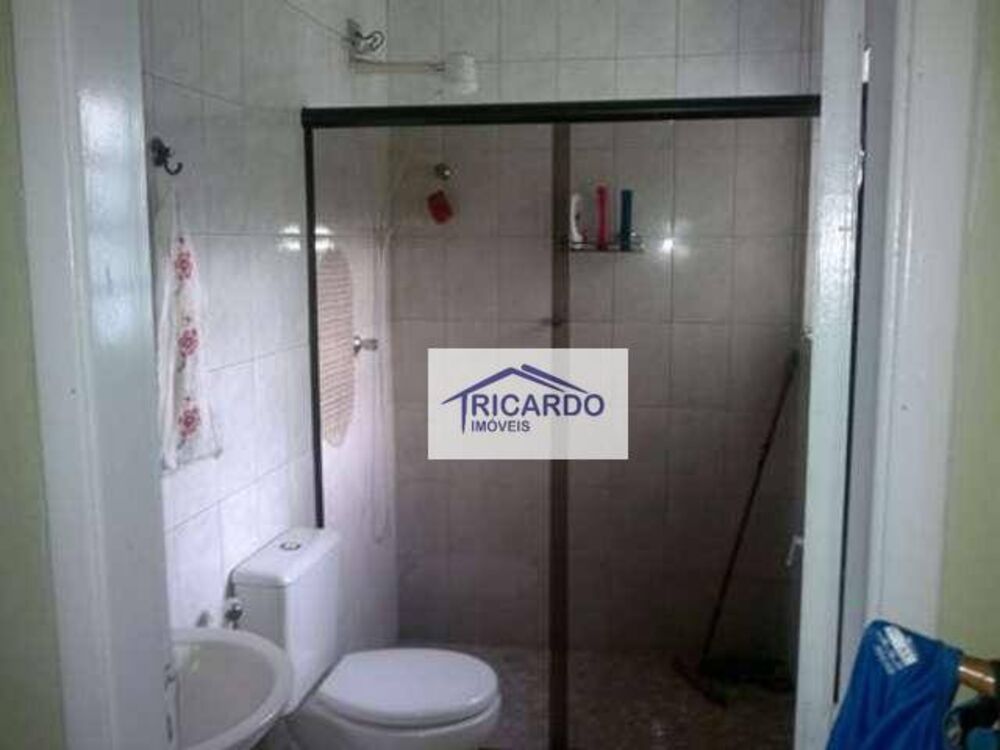 Casa à venda e aluguel com 3 quartos, 150m² - Foto 1
