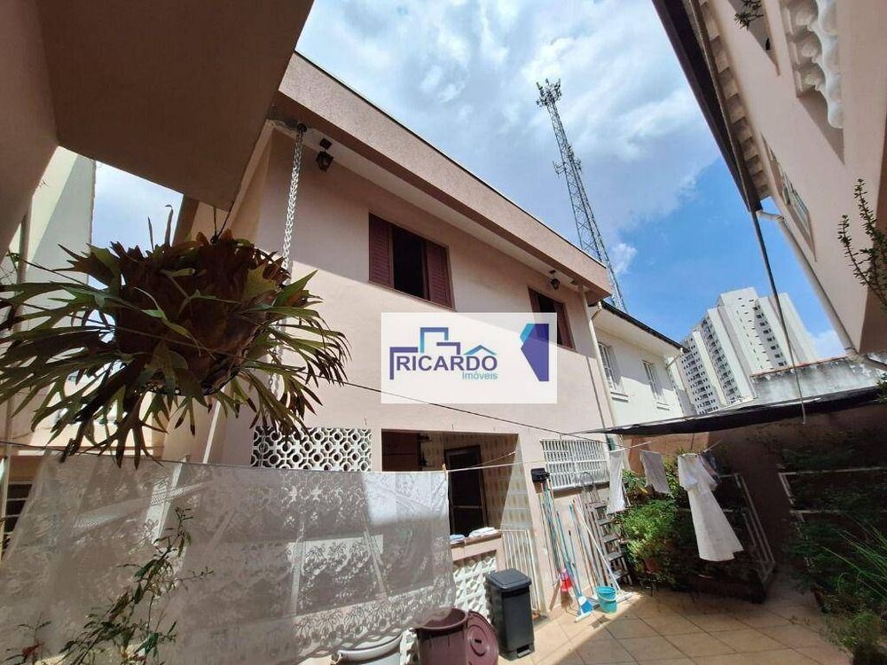 Sobrado, 4 quartos, 270 m² - Foto 1
