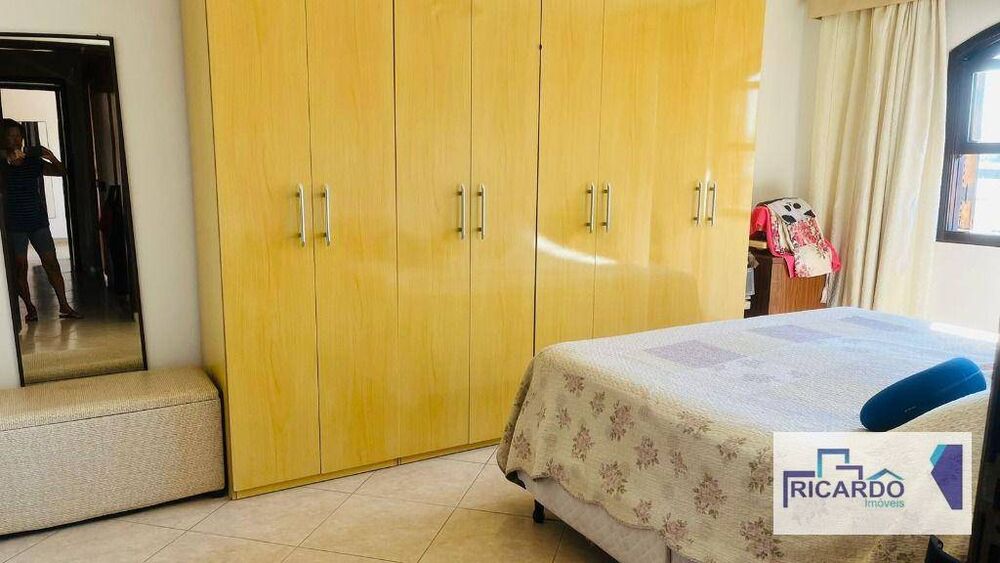 Casa, 3 quartos, 264 m² - Foto 4