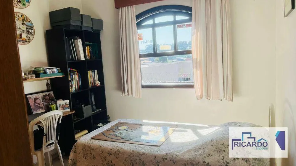 Casa, 3 quartos, 264 m² - Foto 12